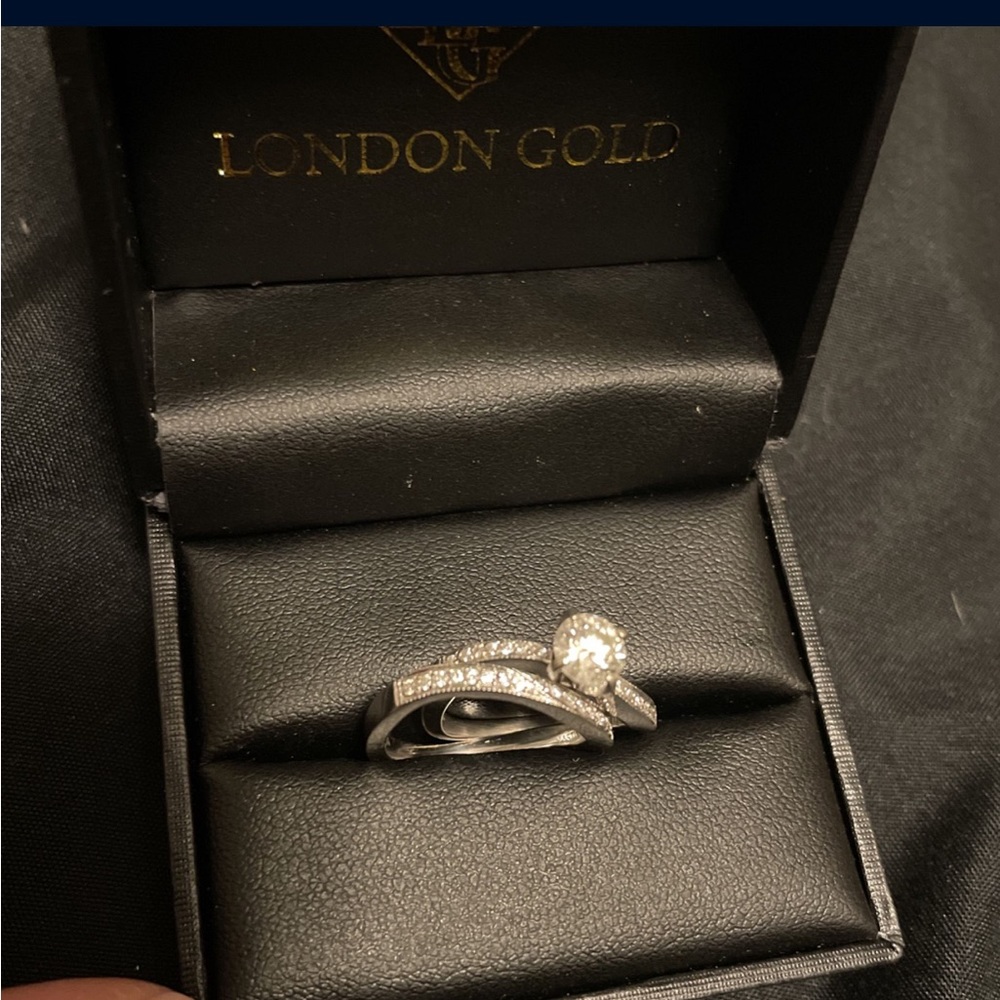 Engagement and wedding ring from London Gold